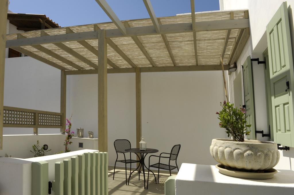 Almyris Hotel Adamantas Room photo
