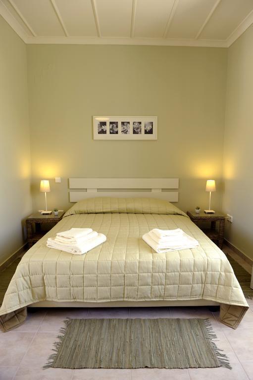Almyris Hotel Adamantas Room photo