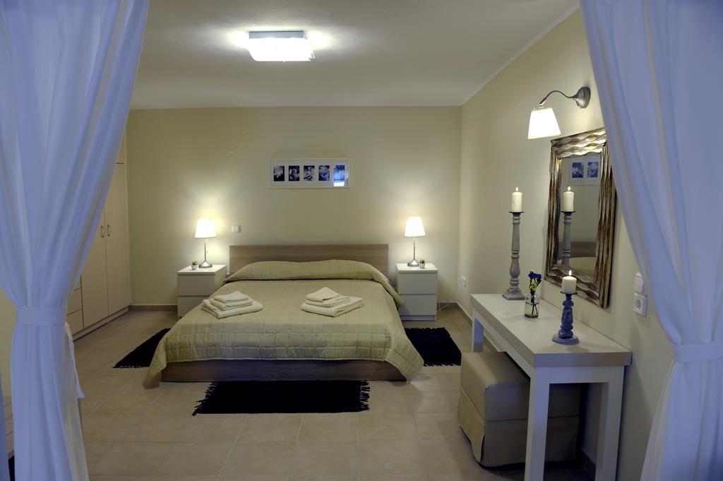 Almyris Hotel Adamantas Room photo