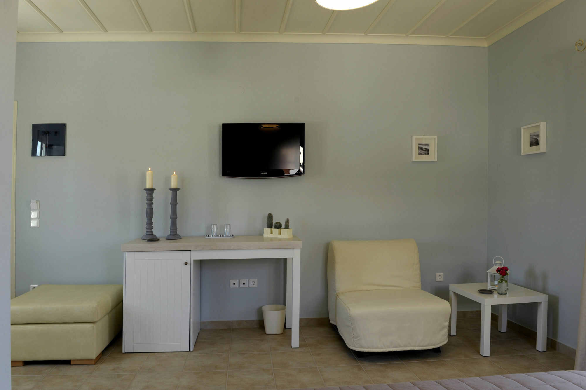 Almyris Hotel Adamantas Exterior photo