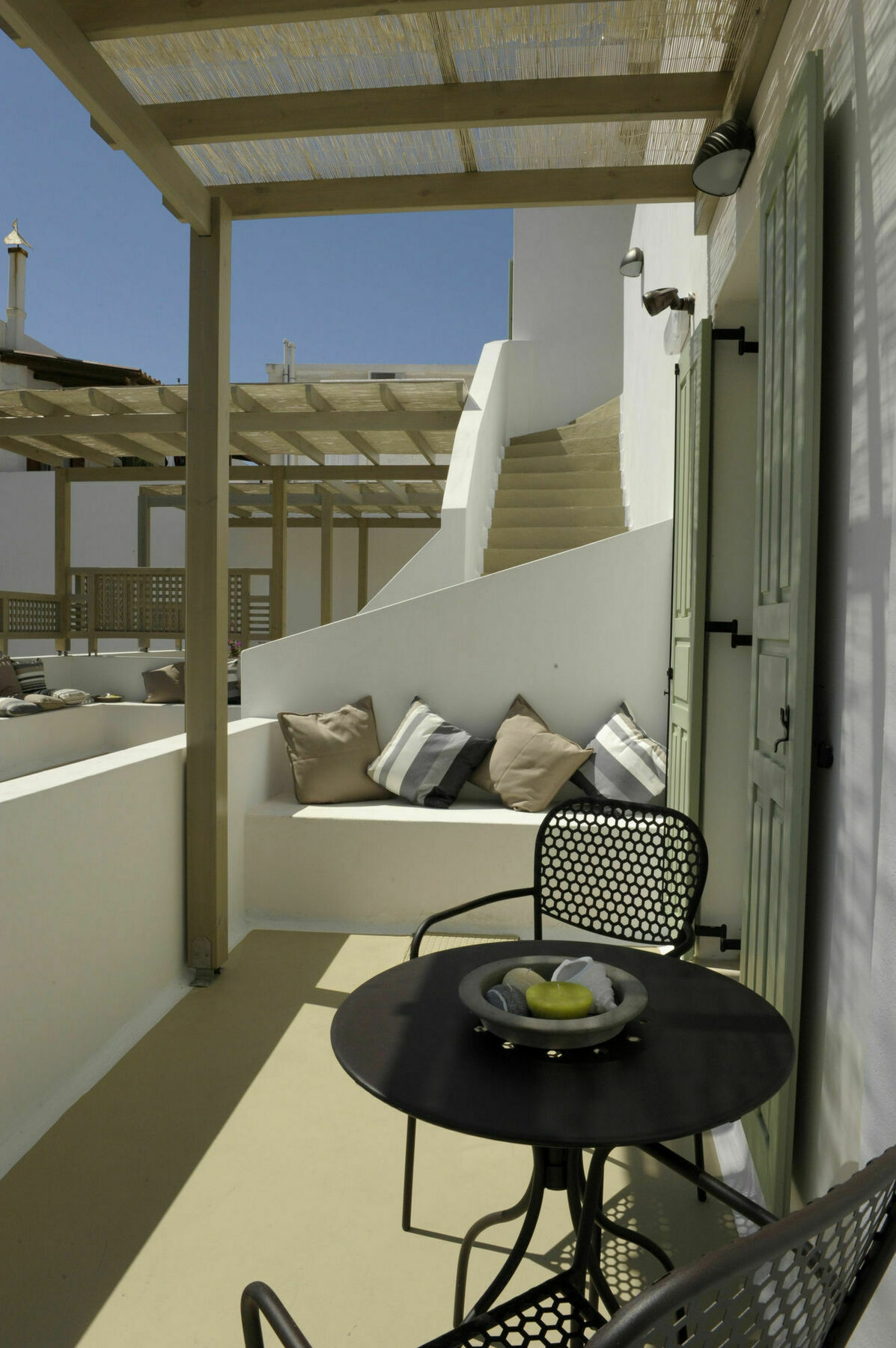 Almyris Hotel Adamantas Exterior photo