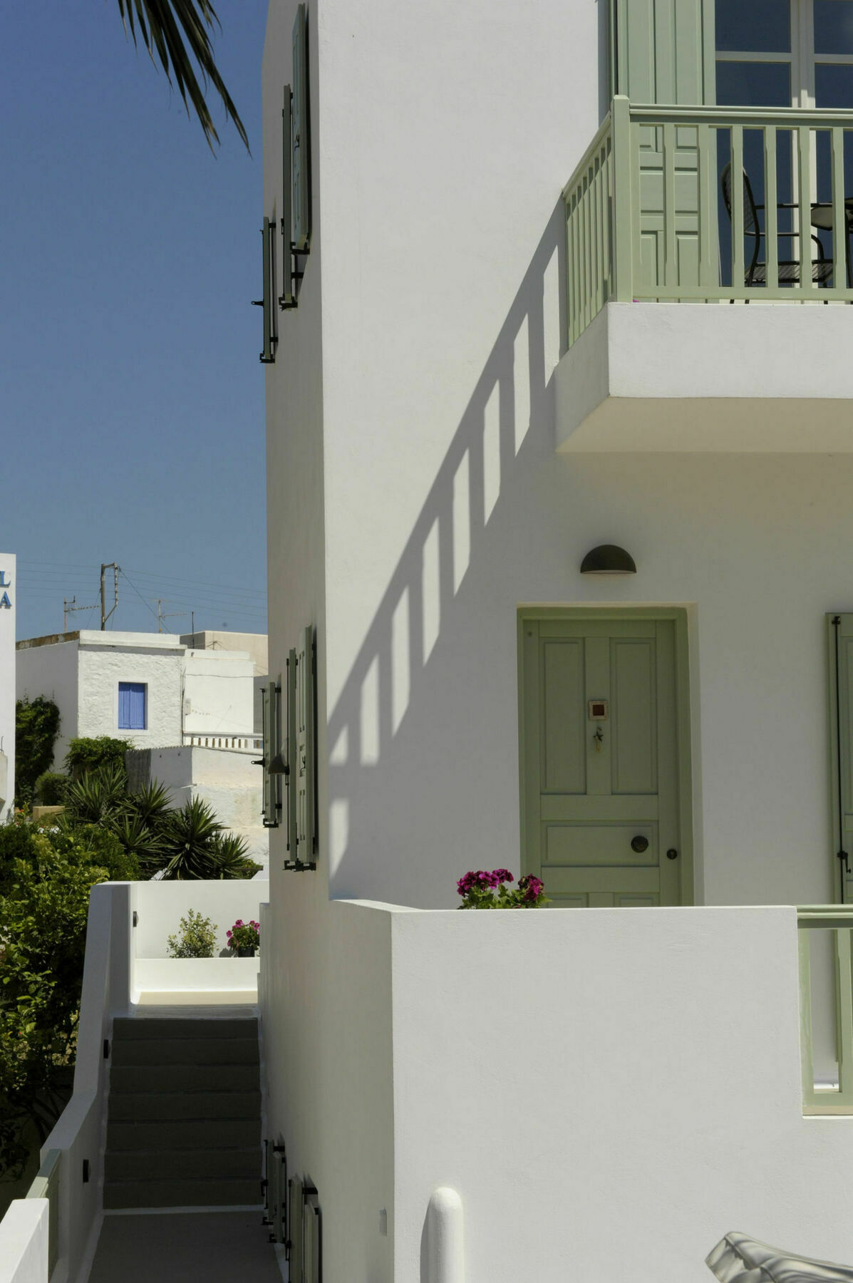 Almyris Hotel Adamantas Exterior photo